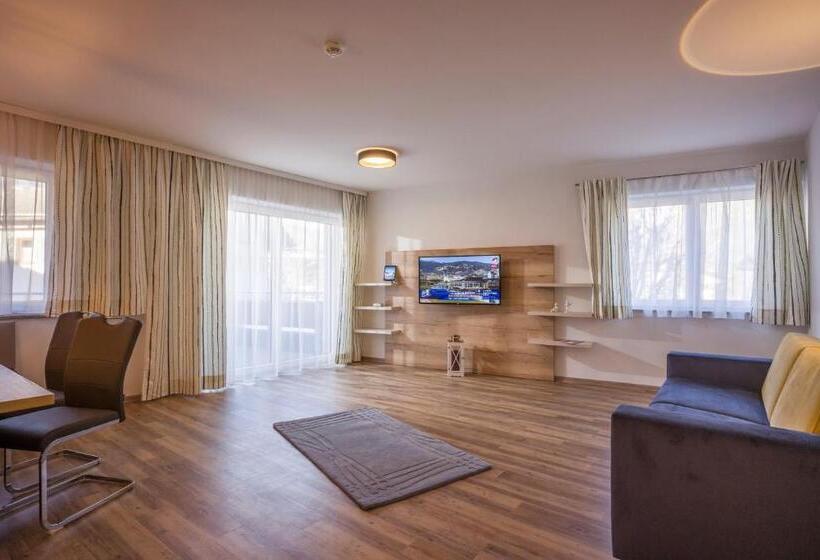 带3个卧室的公寓, Aparthotel Alptirol