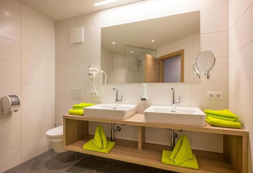 דירת דלוקס 2 חדרי שינה, Aparthotel Alptirol