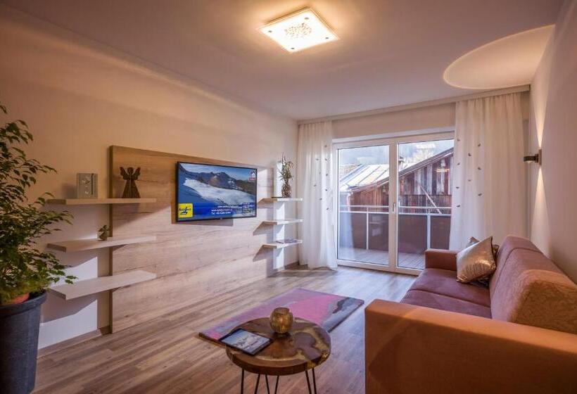 דירת שני חדרים עם מרפת, Aparthotel Alptirol