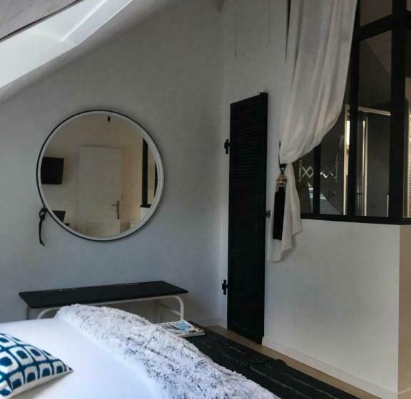 Chambre Supérieure Lit King Size, Patis De Cahot Au 108