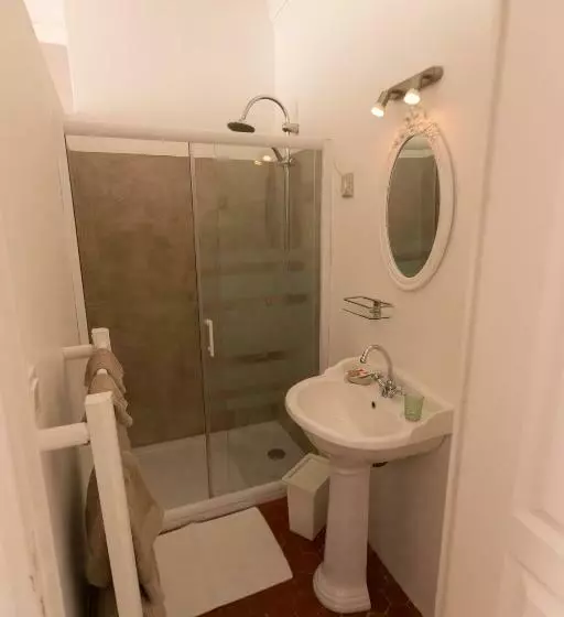 Camera Standard, Les Chambres De Charlotte