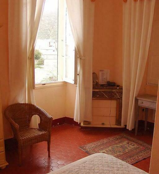 Номер Стандарт Вид на Море, Le Vieux Moulin