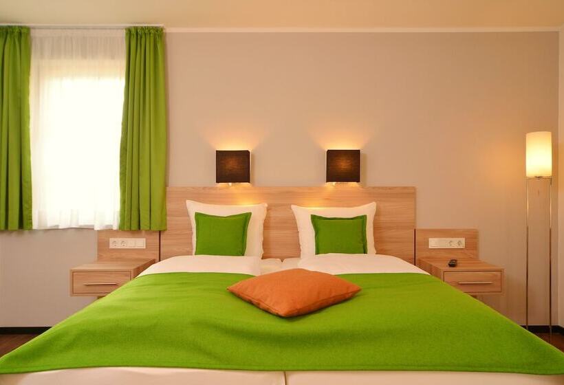 Номер Стандарт, Das Crass