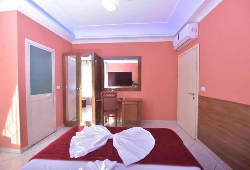 Quarto deluxe, Emigranti