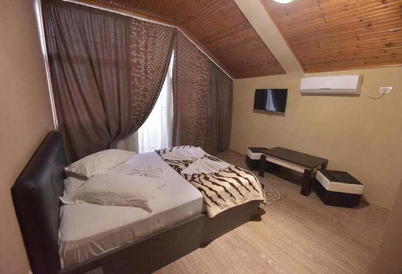 Quarto deluxe, Emigranti