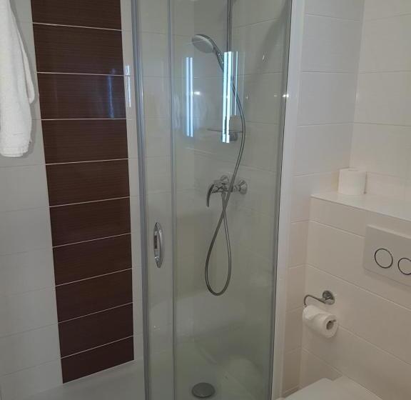 חדר סופריור, Du Cheval Rouge