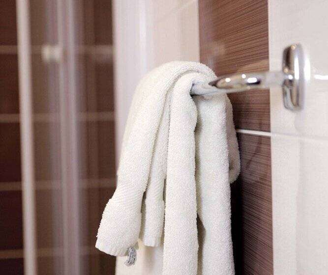 חדר סופריור, Du Cheval Rouge