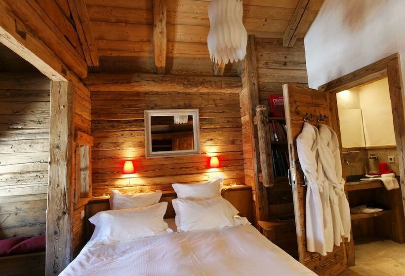 חדר משפחתי, Le Vieux Chalet