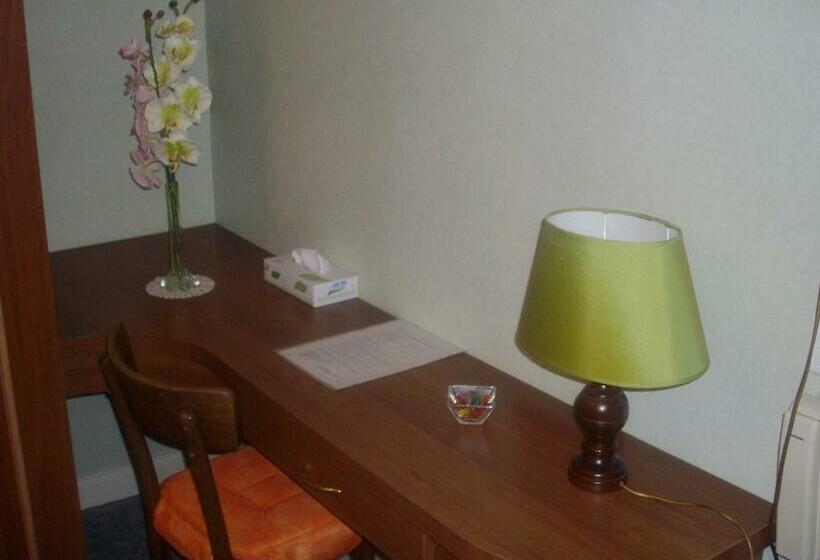 Четырехместный Номер Стандарт, Hôtel Restaurant Anglade