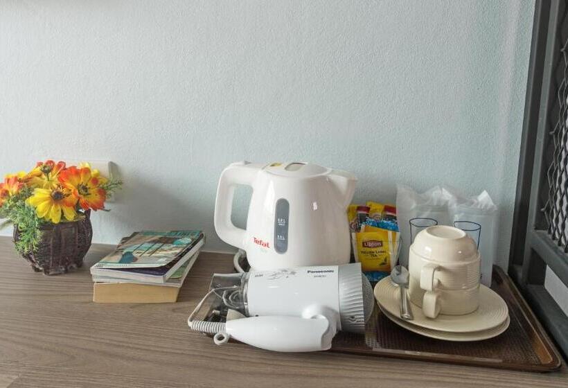 غرفة عائلية, Lada Krabi Express