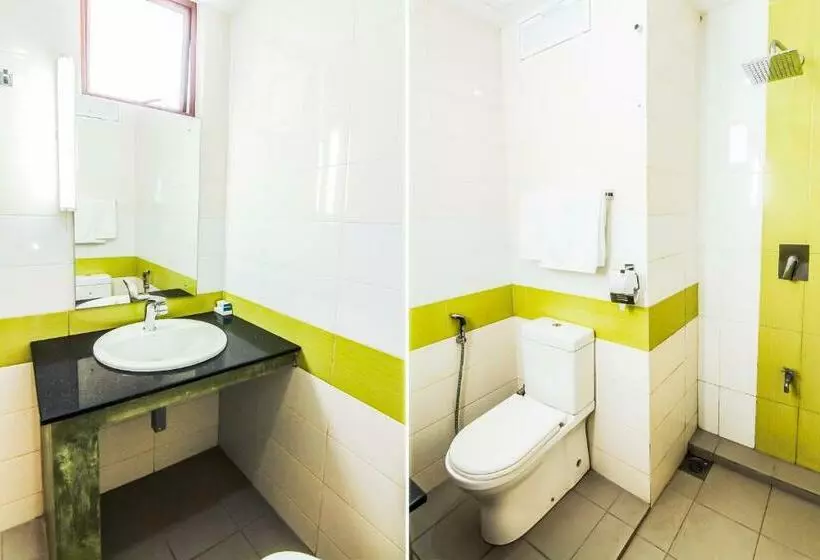 デラックスルーム, Saninro Hotel   Ragama