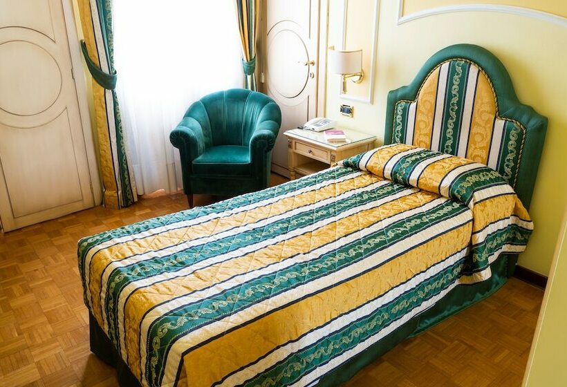 غرفة قياسية فردية, Terme Salus