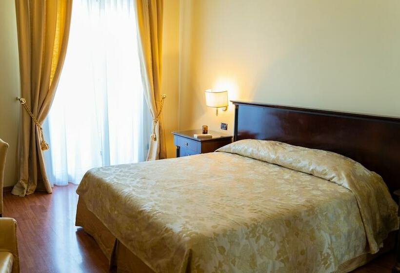 غرفة قياسية فردية, Terme Salus