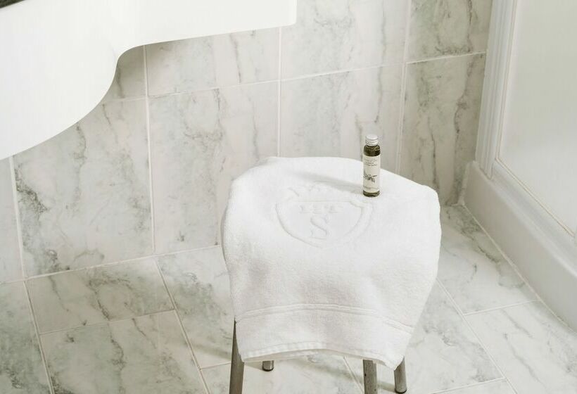 غرفة قياسية, Terme Salus