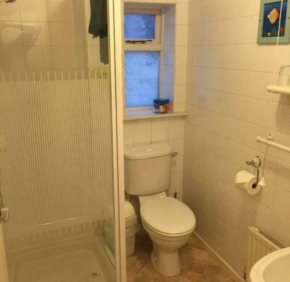 חדר סטנדרט, The Berwick Over 40 S Only