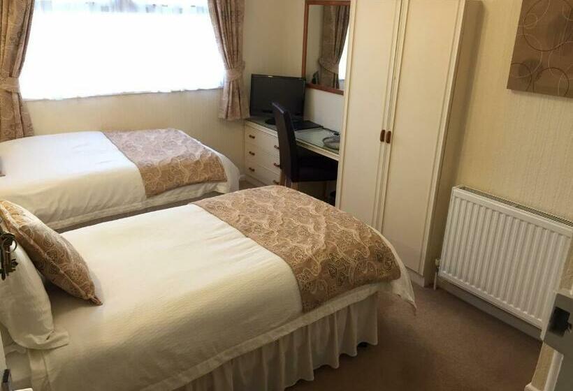 חדר סטנדרט, The Berwick Over 40 S Only