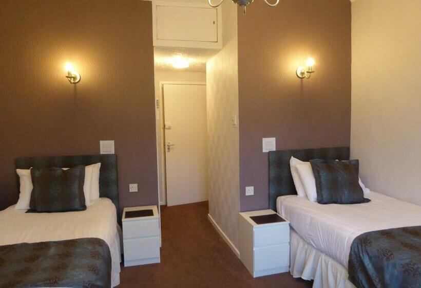 חדר סטנדרט, The Berwick Over 40 S Only