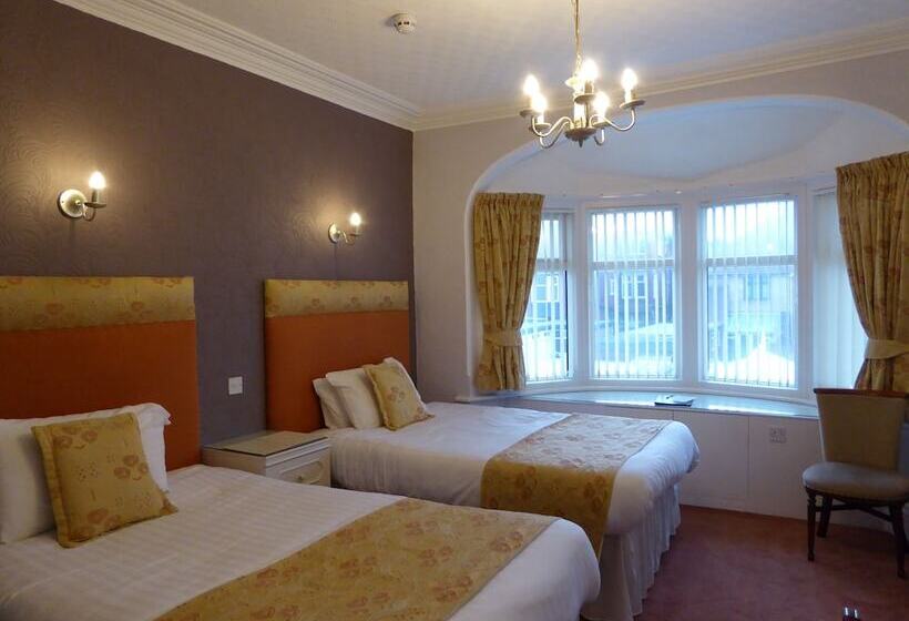 חדר סופריור, The Berwick Over 40 S Only