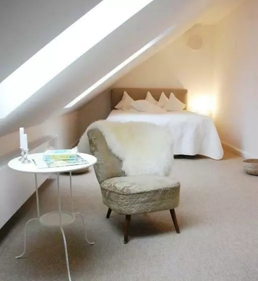 Deluxe Yhden Hengen Huone, Sweet Clementine B & B