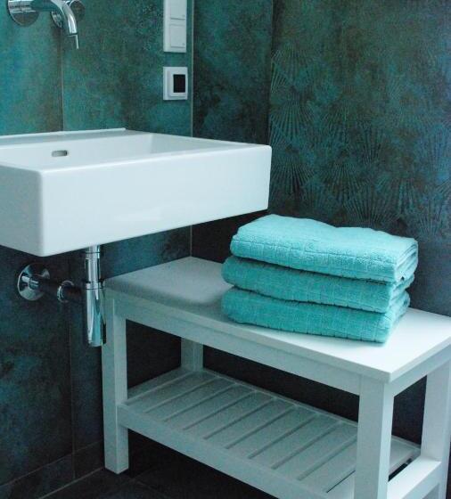 标准单人间, Sweet Clementine B & B