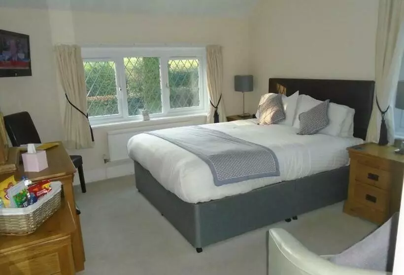スタンダードルーム, Trumbles Gatwick B&b
