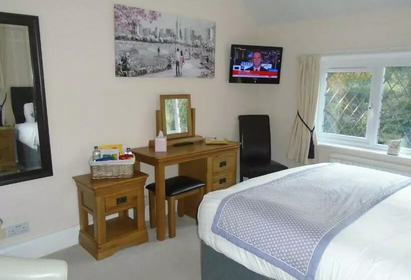 スタンダードルーム, Trumbles Gatwick B&b