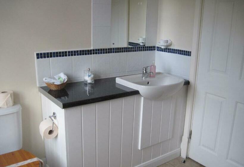 Номер Стандарт, Trumbles Gatwick B&b