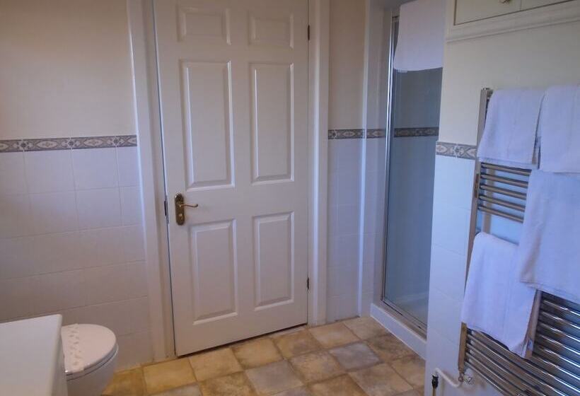 Номер Deluxe, Trumbles Gatwick B&b