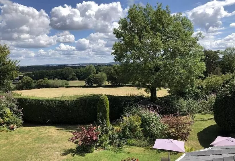 デラックスルーム, Trumbles Gatwick B&b