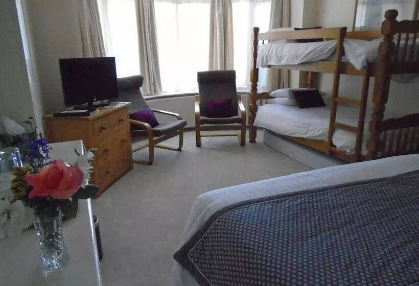 ファミリールーム, Trumbles Gatwick B&b