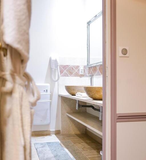 اتاق استاندارد, Champagne André Bergère