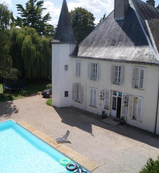 منزل غرفة نوم واحدة, Château De Seurre   No Boring People Please   O6 Io 66 95 83