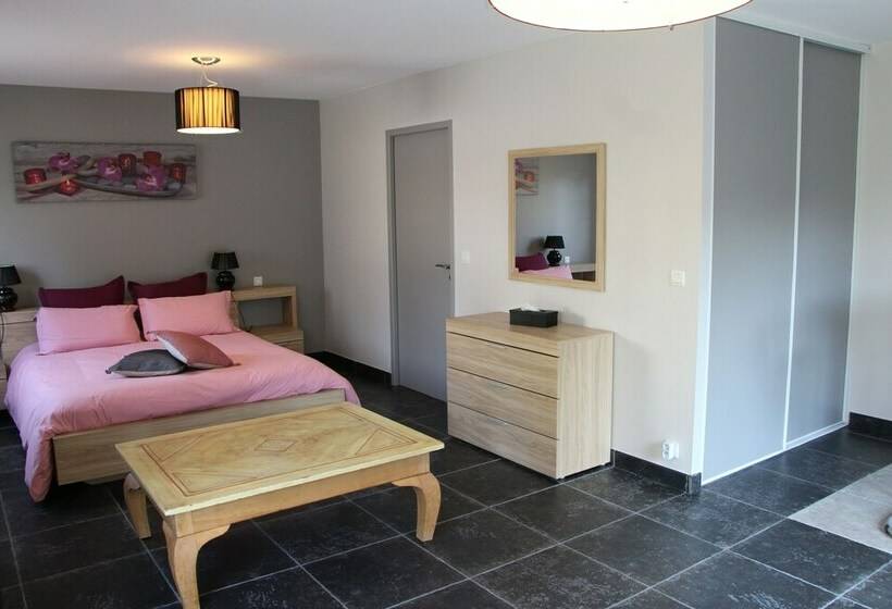 家庭套房, Isa&ric