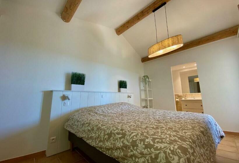 غرفة قياسية داخلية, La Bastide Au Ventoux