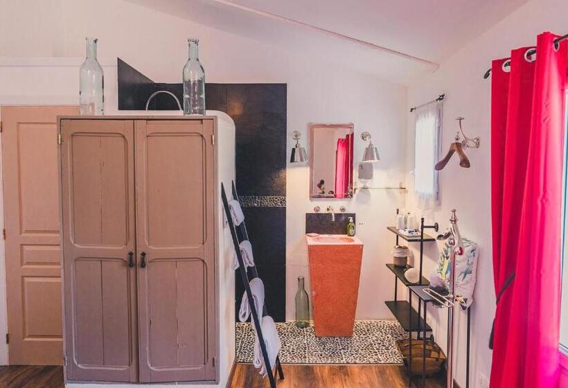 マウンテンビュースタンダードルーム, Maison Sadina