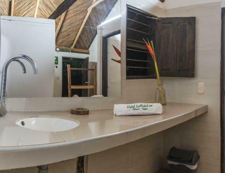 标准平房, Hostal La Media Luna Palomino