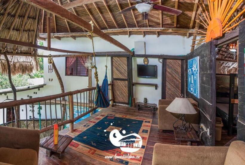 单人经济间, Hostal La Media Luna Palomino