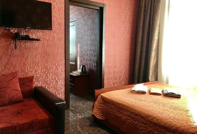 سوییت خانوادگی, Aragvi