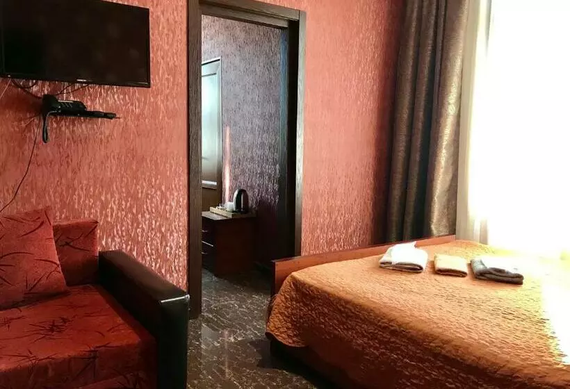Suite Familiale, Aragvi
