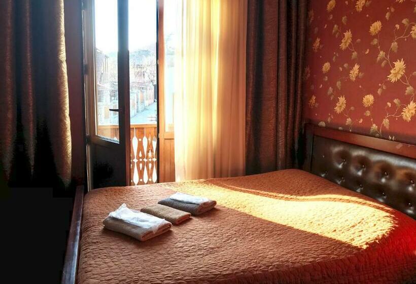 سوییت خانوادگی, Aragvi