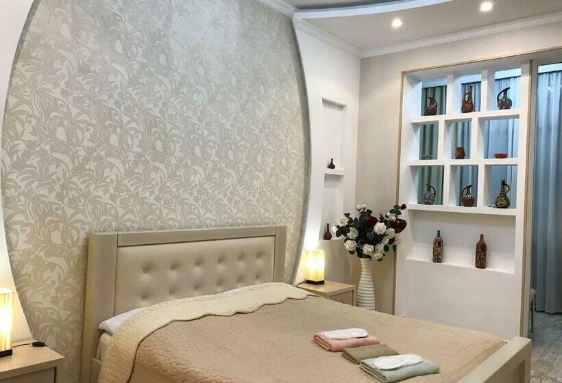 سوییت لوکس, Aragvi