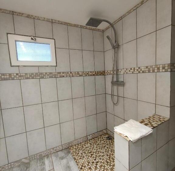 带大床的标准工作室, Auberge Le Chata