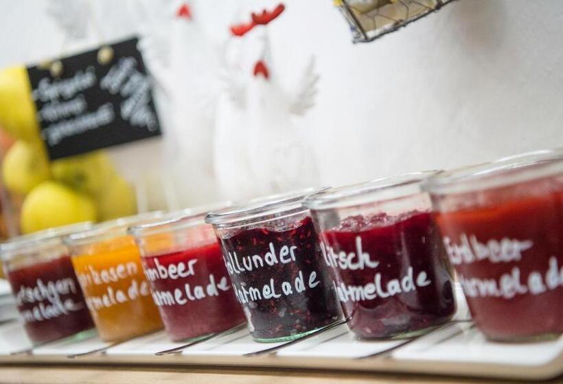 Comfort room with balcony, Bayern Resort