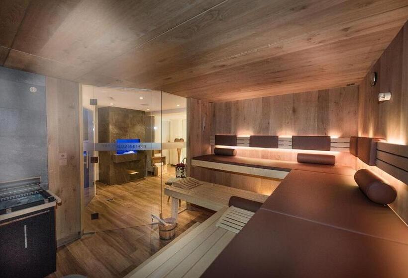 Comfort room with balcony, Bayern Resort