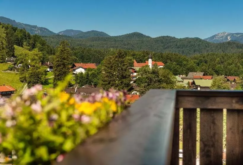 Superior-huone Näkymä, Bayern Resort