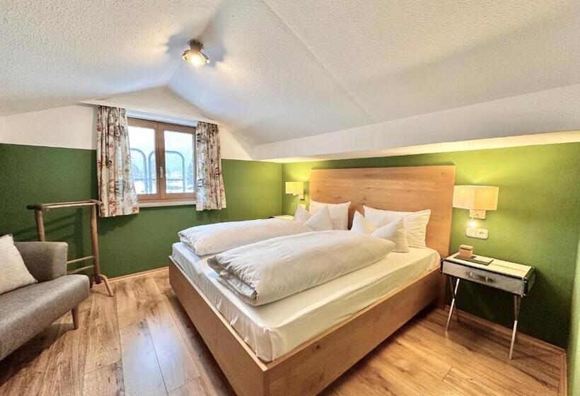 バルコニー付きスタンダードトリプルルーム, Bayern Resort