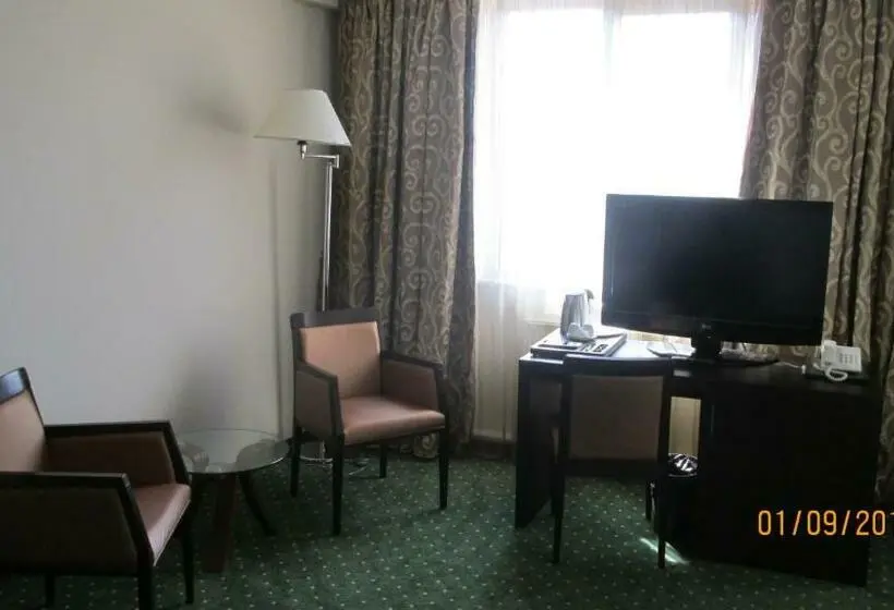 اتاق لوکس, Bistrita
