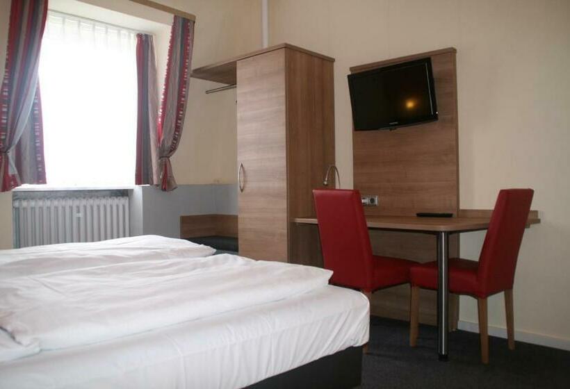 غرفة قياسية حمام مشترك, Cafe Lieb