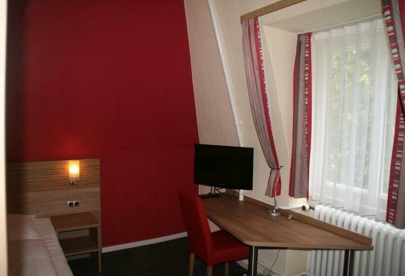 غرفة قياسية فردية, Cafe Lieb