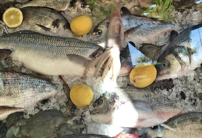 Номер Стандарт Вид на Море с Балконом, Dhima